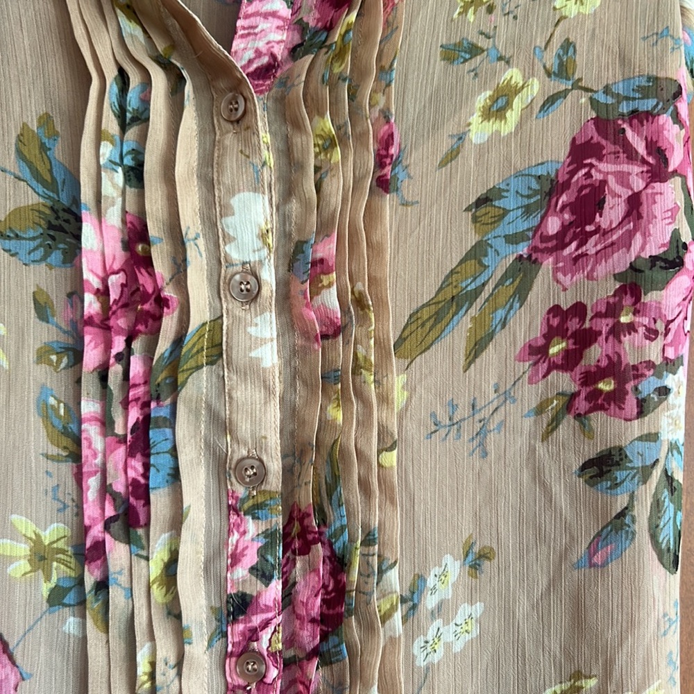 AMERICAN RAG chiffon over-lay dress.  Size S.  Pretty neutral beige with florals - Picture 2 of 8